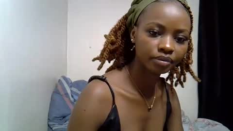 Snapshot of sexy_june20 chatting on July 23, 9:35 pm sexy_june20 online show from July 23, 9:35 pm