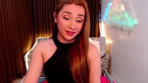 Snapshot of sexy_kitty699 chatting on November 18, 12:27 am Kathy online show from November 18, 12:27 am