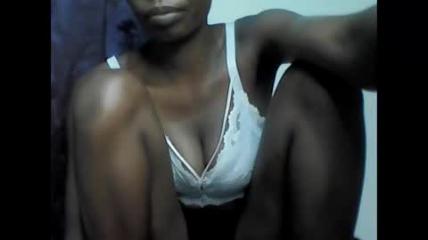 Snapshot of sexy_leila3 chatting on October 5, 7:45 pm kayla online show from October 5, 7:45 pm