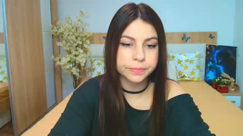 Snapshot of sexy_lily20 chatting on July 5, 4:07 am Lily online show from July 5, 4:07 am
