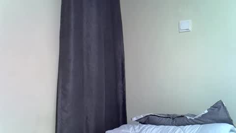 Linda online show from June 8, 1:28 am