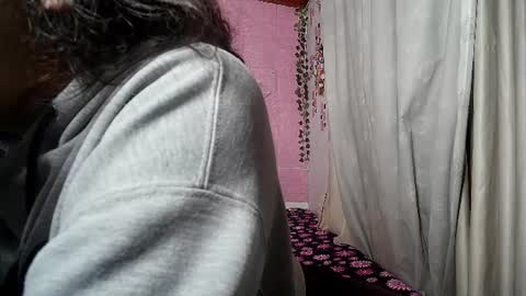 sexy lolas online show from June 15, 6:37 am
