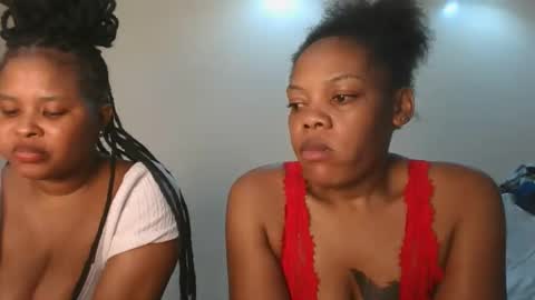 sexy_lyna online show from February 20, 6:26 am