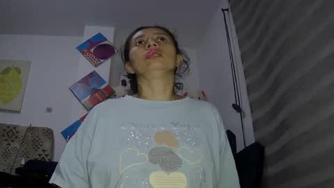 Mary online show from May 3, 2:28 am