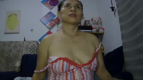 Mary online show from July 1, 2:02 am