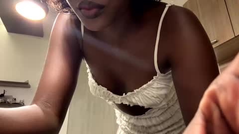 Snapshot of sexy_misspanther chatting on September 27, 3:39 pm sexy_misspanther online show from September 27, 3:39 pm