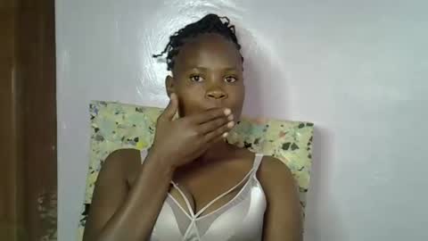 Molyne online show from February 10, 2:32 pm