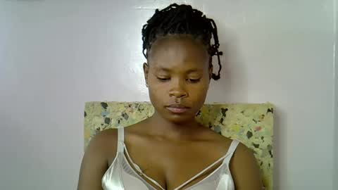 Molyne online show from February 20, 6:26 am