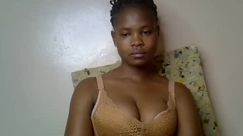 Molyne online show from April 26, 11:13 pm