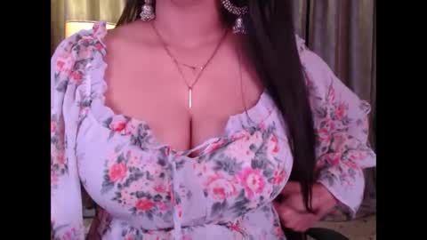 Snapshot of sexy_myra18 chatting on November 9, 5:39 am myra online show from November 9, 5:39 am