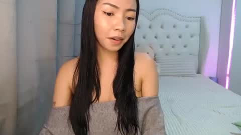 Snapshot of sexy_nam chatting on February 24, 7:17 am Nam online show from February 24, 7:17 am