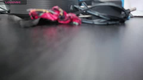 Snapshot of sexy_natasha5 chatting on June 6, 7:29 pm sexy_natasha5 online show from June 6, 7:29 pm