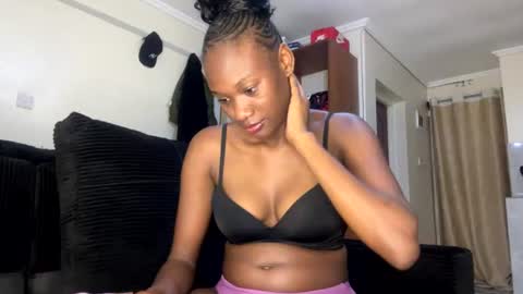 Nyla online show from July 26, 3:41 pm