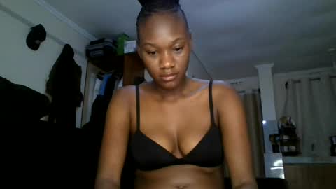 Nyla online show from July 27, 11:34 pm
