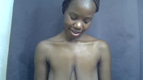 Snapshot of sexy_peach4 chatting on July 23, 10:29 pm sexy_peach4 online show from July 23, 10:29 pm