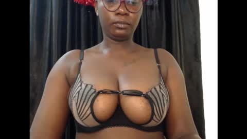 zoe online show from December 17, 7:03 am