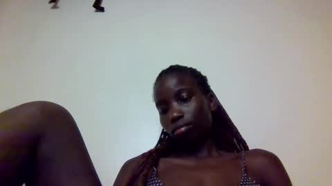 sexy_petittie online show from September 23, 7:06 pm