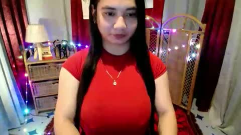 Snapshot of sexy_pussy143 chatting on May 21, 6:15 pm angela online show from May 21, 6:15 pm