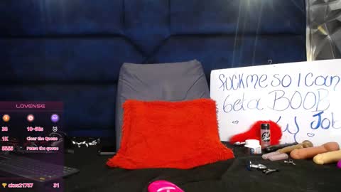 karoline online show from December 20, 4:08 am