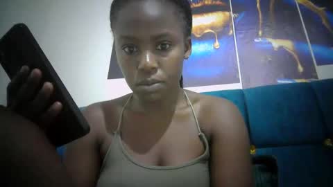 Snapshot of sexy_skyllah chatting on May 17, 10:00 am sexy_skyllah online show from May 17, 10:00 am