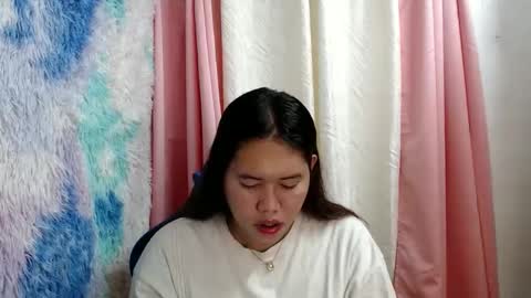 SOFIE  The woman who lives in the province online show from April 25, 9:01 am