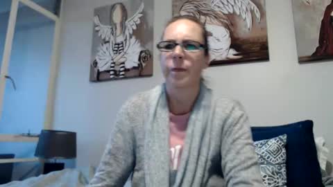 Snapshot of sexy_stassi_xx chatting on June 6, 4:39 am Nastassia... but you can call me Stassi for short. online show from June 6, 4:39 am