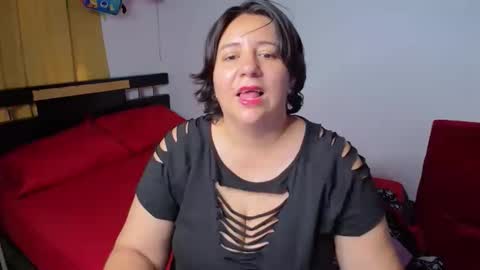 janel online show from April 7, 9:37 pm