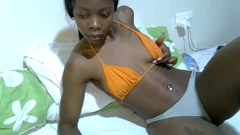 Snapshot of sexy_vennice chatting on May 17, 3:30 pm sexy_vennice online show from May 17, 3:30 pm