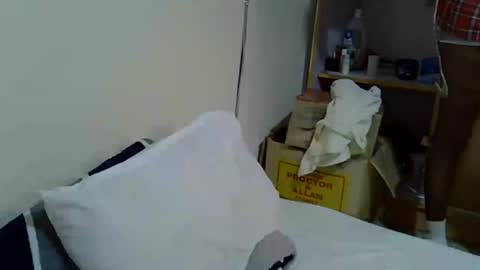 Snapshot of sexy_vennice chatting on June 16, 6:54 pm sexy_vennice online show from June 16, 6:54 pm