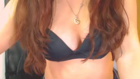 Snapshot of sexy_venus_sexy chatting on April 19, 11:07 pm venus online show from April 19, 11:07 pm