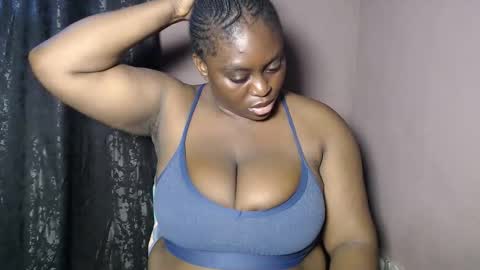 Snapshot of sexy_wet_ria chatting on May 6, 6:41 am ria online show from May 6, 6:41 am