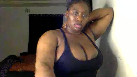 Snapshot of sexy_wet_ria chatting on May 9, 8:25 pm ria online show from May 9, 8:25 pm