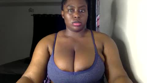 Snapshot of sexy_wet_ria chatting on May 24, 8:52 am ria online show from May 24, 8:52 am