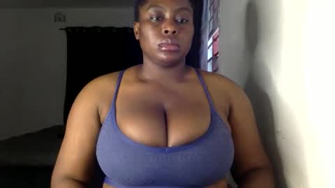 Snapshot of sexy_wet_ria chatting on May 31, 9:05 am ria online show from May 31, 9:05 am