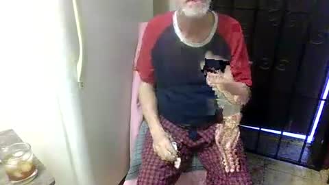 Daddy online show from May 3, 5:35 am