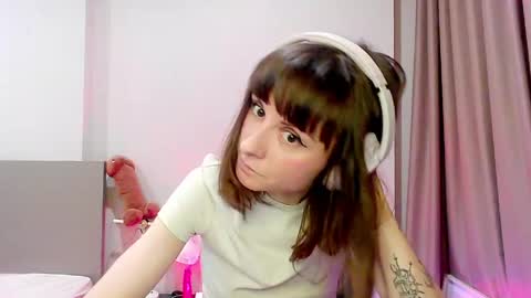 Mandy Green online show from May 15, 6:37 pm