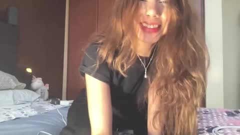 Snapshot of sexyaliceskay chatting on February 12, 7:20 pm Alice Skay online show from February 12, 7:20 pm