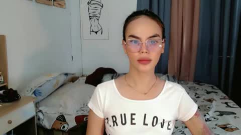 Snapshot of sexyangelitaaa chatting on March 19, 8:40 am Angelita online show from March 19, 8:40 am