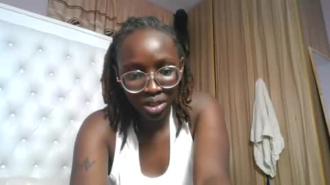 Snapshot of sexyary chatting on June 13, 11:02 pm sexyary online show from June 13, 11:02 pm