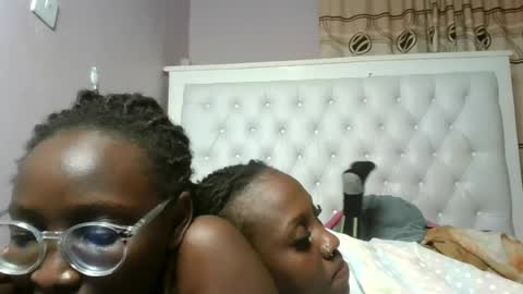 Snapshot of sexyary chatting on July 9, 1:42 am sexyary online show from July 9, 1:42 am
