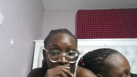 Snapshot of sexyary chatting on July 24, 7:01 pm sexyary online show from July 24, 7:01 pm