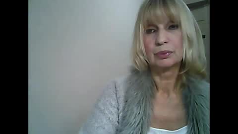 Snapshot of sexybabyforyou chatting on December 16, 3:33 am sexybabyforyou online show from December 16, 3:33 am