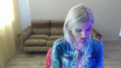 Snapshot of sexybeatriice chatting on February 13, 11:06 am sexybeatriice online show from February 13, 11:06 am