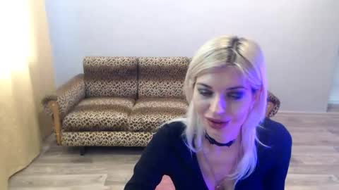 Snapshot of sexybeatriice chatting on November 29, 7:44 am sexybeatriice online show from November 29, 7:44 am