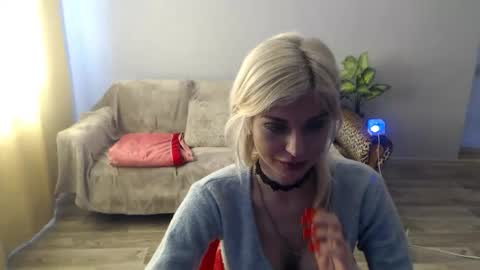 sexybeatriice online show from April 29, 6:50 am