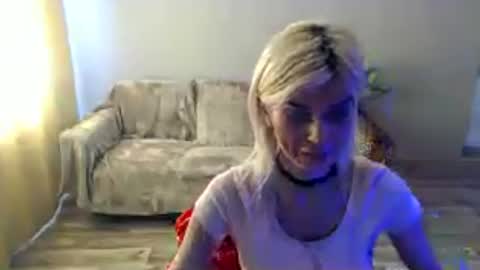 Snapshot of sexybeatriice chatting on July 11, 6:38 am sexybeatriice online show from July 11, 6:38 am