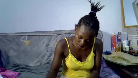 Snapshot of sexybeiby1 chatting on May 16, 10:47 am sexybeiby1 online show from May 16, 10:47 am