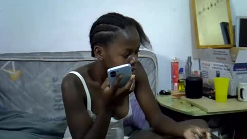 Snapshot of sexybeiby1 chatting on May 20, 7:36 am sexybeiby1 online show from May 20, 7:36 am