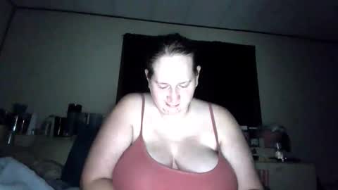 Snapshot of sexybitch9214 chatting on October 9, 2:20 am Etowngirl14 online show from October 9, 2:20 am