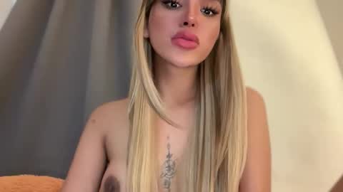 Snapshot of sexybite1 chatting on February 20, 7:54 am Seraphina Blaze online show from February 20, 7:54 am